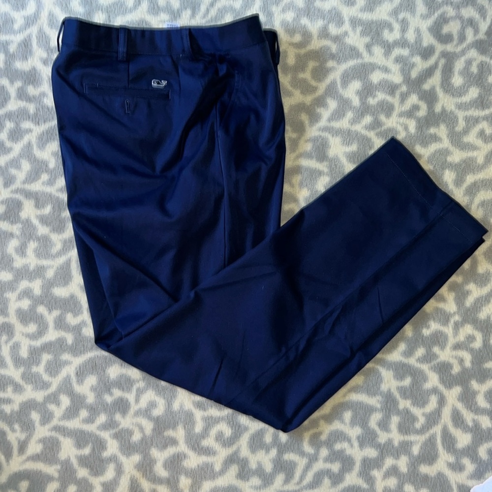 Vineyard Vines NWOT Performance Links Pants. Navy Size 38x32. Never Worn!